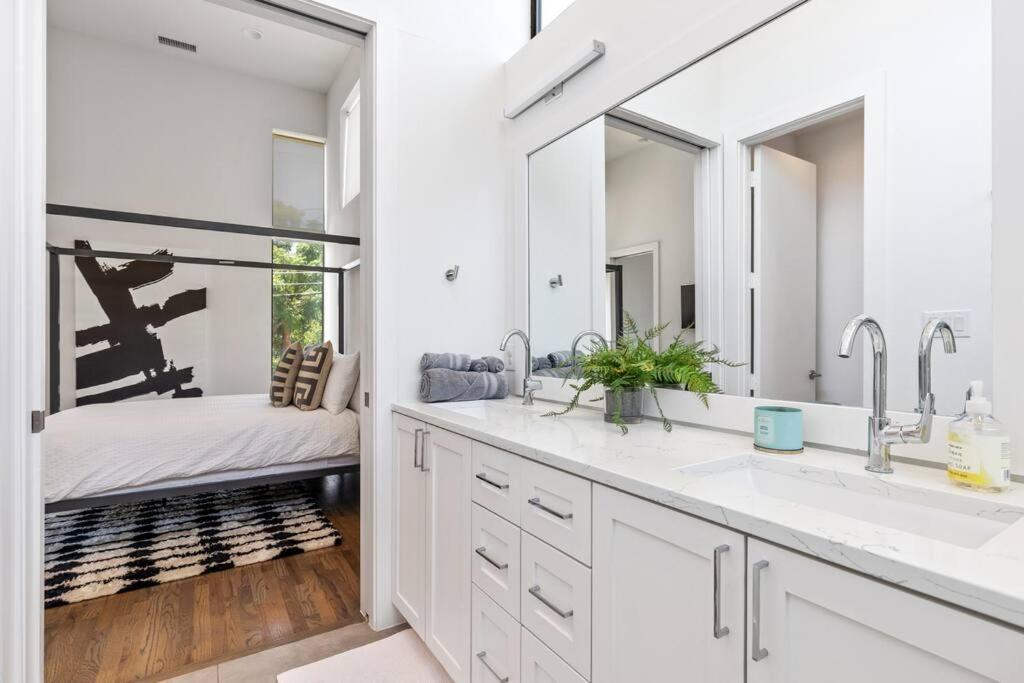 Beautiful Perfectly Located Luxury 2 Bed Townhome Dallas Exteriér fotografie